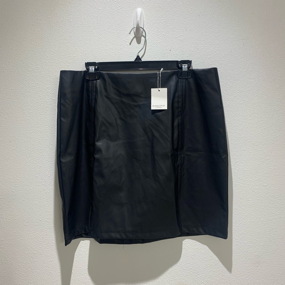 Mangopop Women's Faux Leather Mini Skirt Black Size XXL NWT